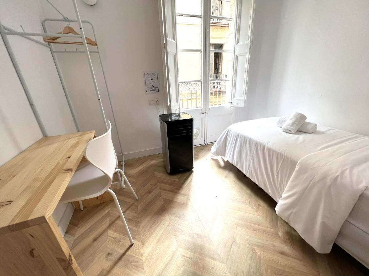 Einzelzimmer mit Balkon